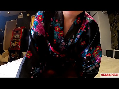 ❤️ Jong cosplay meisje houdt van seks tot orgasme met een squirt in een paardenvrouwtje en een blowjob. Aziatisch meisje met harig kutje en mooie tieten in traditioneel Japans kostuum in amateur video waarin masturbatie met neukspeeltjes wordt getoond. Sakura 3 OSAKAPORN. ️ Fucking video at us ❌️ ❌️❤