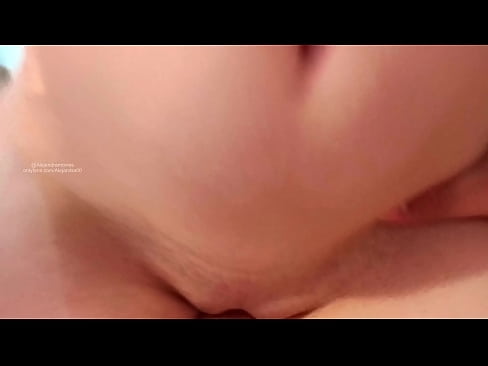 ❤️ Slapen in de kamer van mijn zus en zo werd ik wakker. ️ Fucking video at us ❌️ ❌️❤