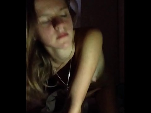 ❤️ Een meisje masturbeert en komt klaar ️ Fucking video at us ❌️ ❌️❤